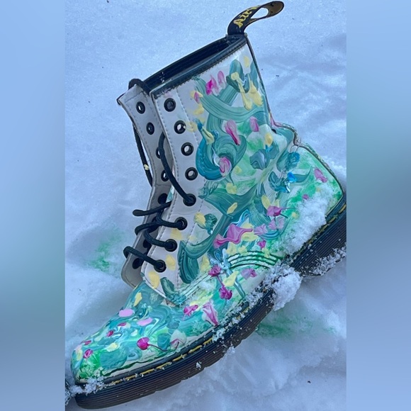 Deal!☘️💚Dr. Martens Floral Boots Hand Painted - Picture 6 of 8